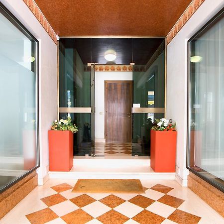 Holiday Treviso Suite Venezia Zewnętrze zdjęcie